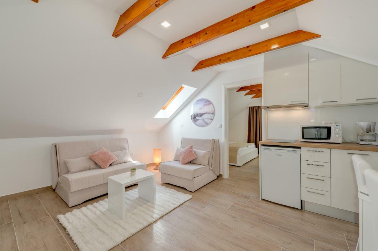 Apartman Tudor *